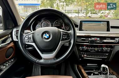 Внедорожник / Кроссовер BMW X5 2015 в 