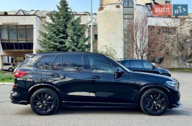 Позашляховик / Кросовер BMW X5 2018 в 