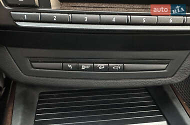 Позашляховик / Кросовер BMW X5 2013 в 