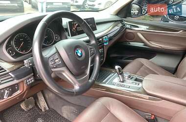 Позашляховик / Кросовер BMW X5 2015 в 