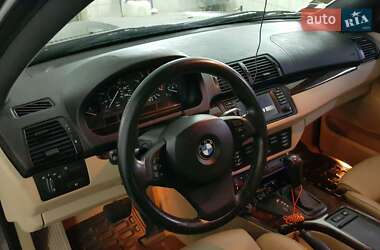 Позашляховик / Кросовер BMW X5 2004 в 
