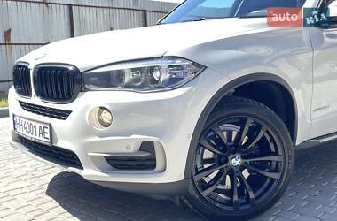 Позашляховик / Кросовер BMW X5 2016 в 