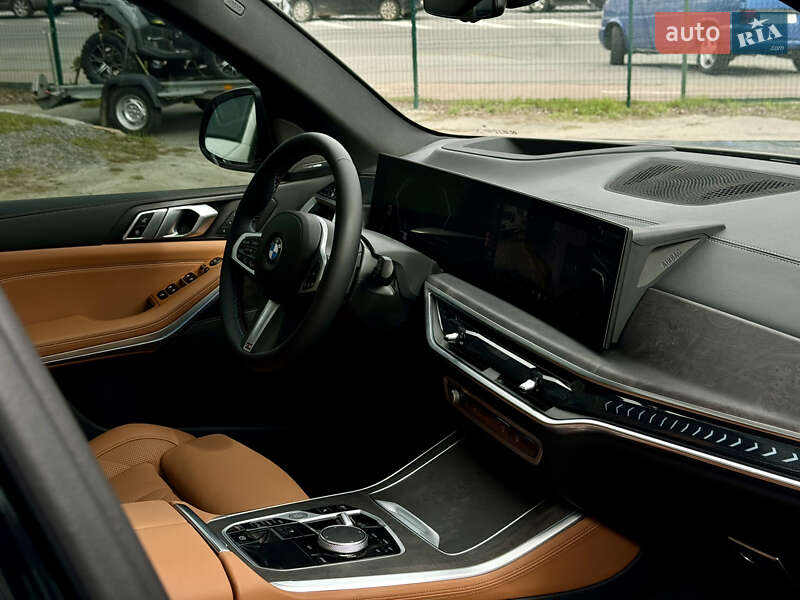Позашляховик / Кросовер BMW X5 2023 в 