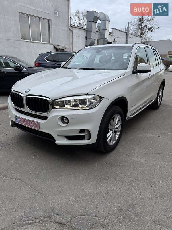 Внедорожник / Кроссовер BMW X5 2014 в 