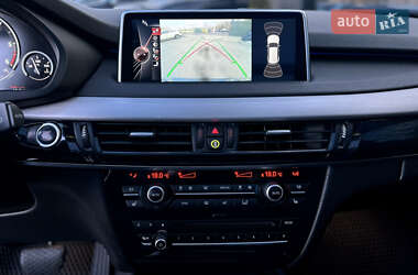 Позашляховик / Кросовер BMW X5 2013 в 