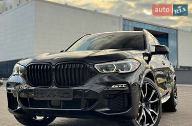 Позашляховик / Кросовер BMW X5 2019 в 