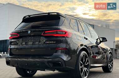 Позашляховик / Кросовер BMW X5 2019 в 