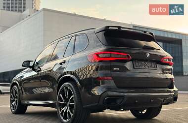 Позашляховик / Кросовер BMW X5 2019 в 