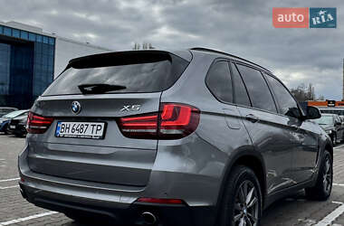 Внедорожник / Кроссовер BMW X5 2015 в 