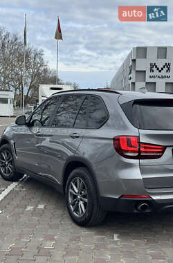 Внедорожник / Кроссовер BMW X5 2015 в 