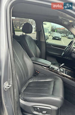 Внедорожник / Кроссовер BMW X5 2015 в 