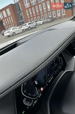 Внедорожник / Кроссовер BMW X5 2019 в 