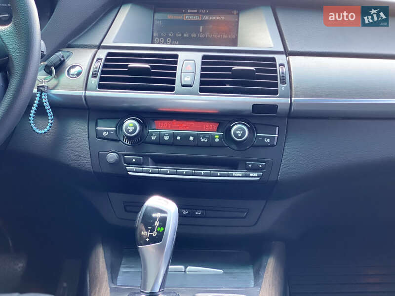 Внедорожник / Кроссовер BMW X5 2008 в Мукачево