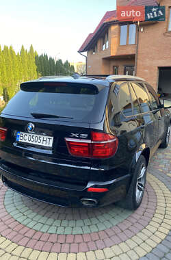 Внедорожник / Кроссовер BMW X5 2011 в 