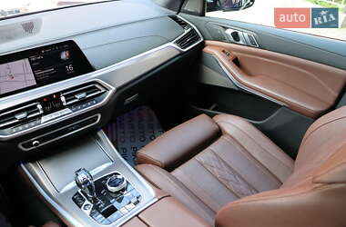 Внедорожник / Кроссовер BMW X5 2020 в 