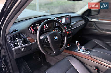 Внедорожник / Кроссовер BMW X5 2010 в 