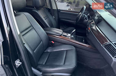 Внедорожник / Кроссовер BMW X5 2010 в 