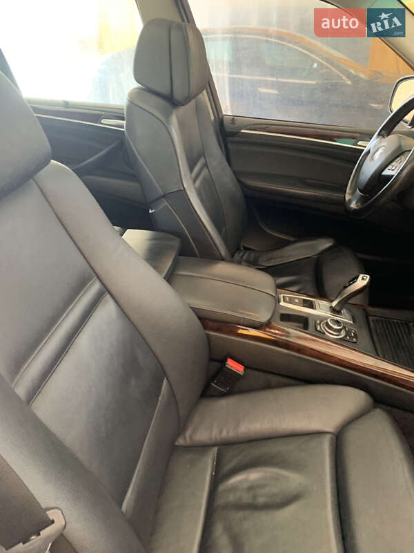 Позашляховик / Кросовер BMW X5 2009 в Одесі