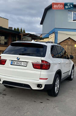 Внедорожник / Кроссовер BMW X5 2012 в 