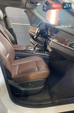 Внедорожник / Кроссовер BMW X5 2012 в 