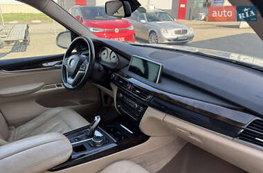 Внедорожник / Кроссовер BMW X5 2015 в 