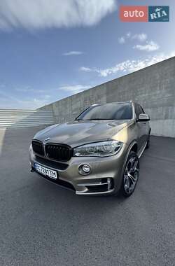 Позашляховик / Кросовер BMW X5 2017 в 