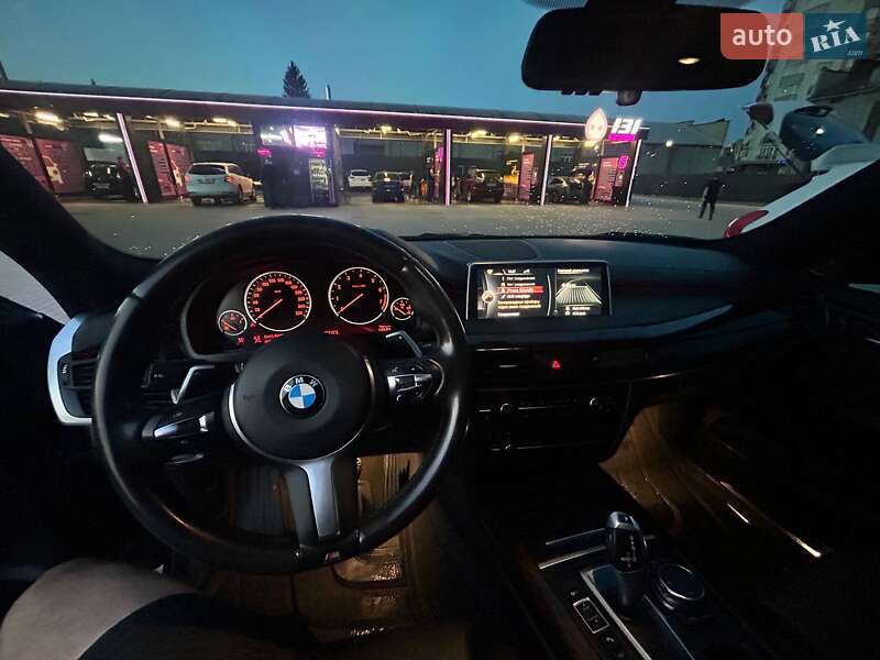 Позашляховик / Кросовер BMW X5 2016 в Львові