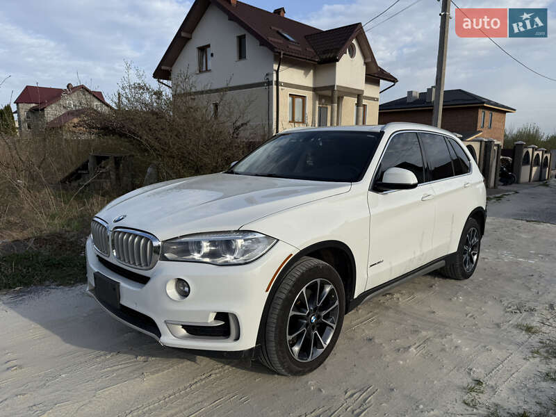 Позашляховик / Кросовер BMW X5 2018 в 