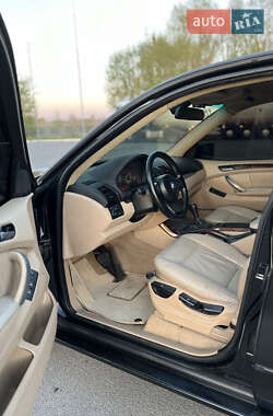 Внедорожник / Кроссовер BMW X5 2005 в 