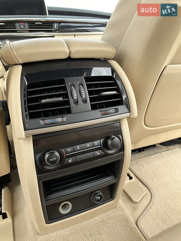 Внедорожник / Кроссовер BMW X5 2015 в Львове
