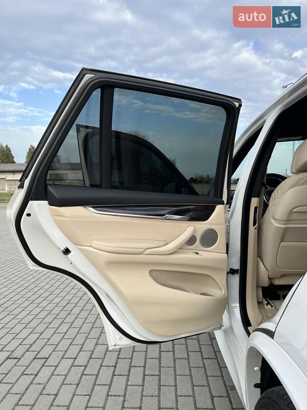Внедорожник / Кроссовер BMW X5 2015 в Львове