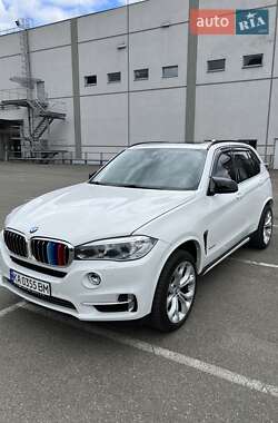 Внедорожник / Кроссовер BMW X5 2015 в 