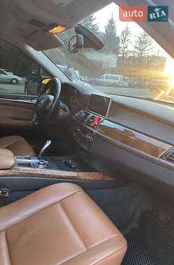 Внедорожник / Кроссовер BMW X5 2010 в 