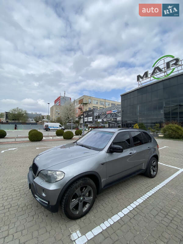 Внедорожник / Кроссовер BMW X5 2007 в 