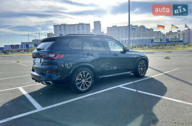 Внедорожник / Кроссовер BMW X5 2022 в 
