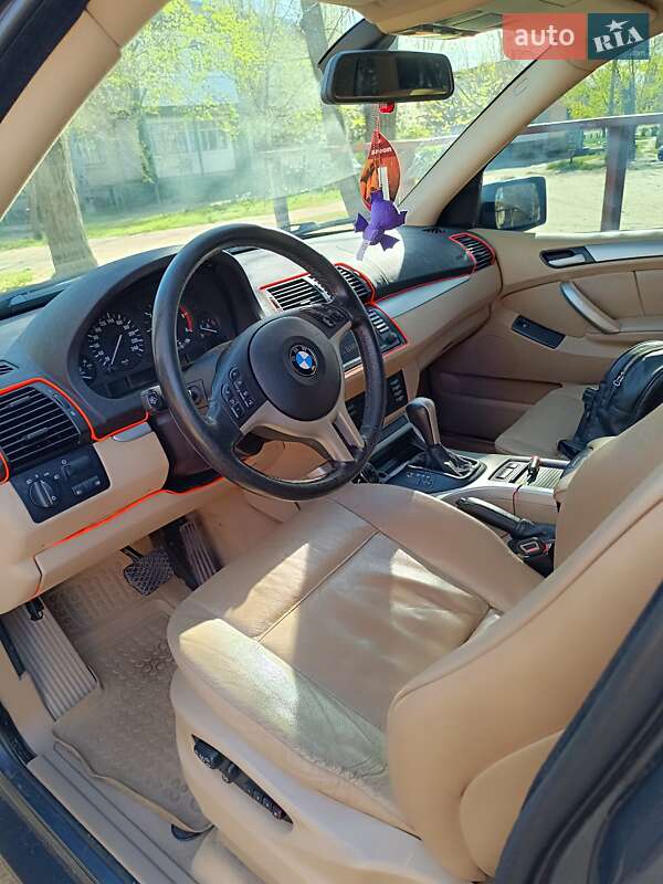 Внедорожник / Кроссовер BMW X5 2003 в Николаеве