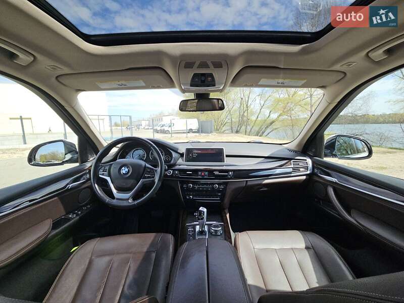 Позашляховик / Кросовер BMW X5 2015 в Києві