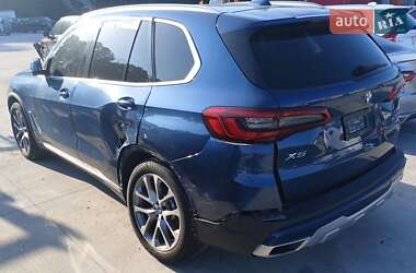 Позашляховик / Кросовер BMW X5 2020 в 