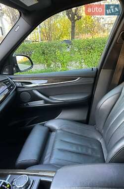 Внедорожник / Кроссовер BMW X5 2015 в 