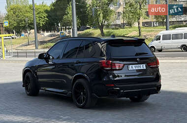 Позашляховик / Кросовер BMW X5 2015 в 