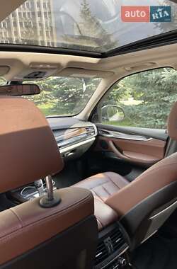 Позашляховик / Кросовер BMW X5 2016 в 