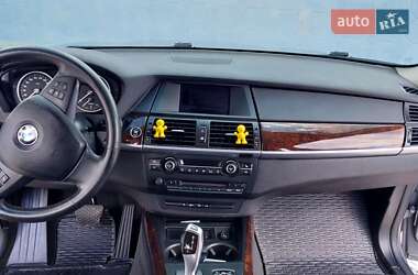Внедорожник / Кроссовер BMW X5 2011 в Сокирянах