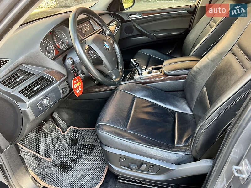 Позашляховик / Кросовер BMW X5 2010 в Одесі фото 9 Позашляховик / Кросовер BMW X5 2010 в Одесі