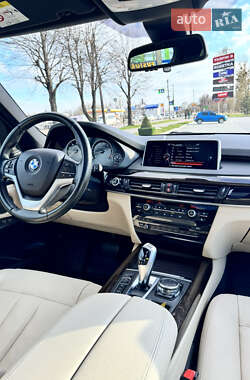 Позашляховик / Кросовер BMW X5 2016 в 