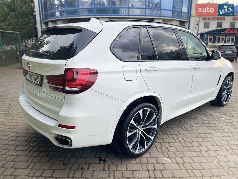 Позашляховик / Кросовер BMW X5 2017 в Чернівцях