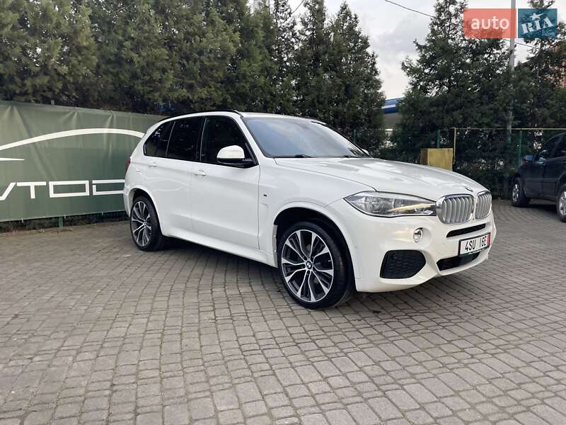Позашляховик / Кросовер BMW X5 2017 в Чернівцях