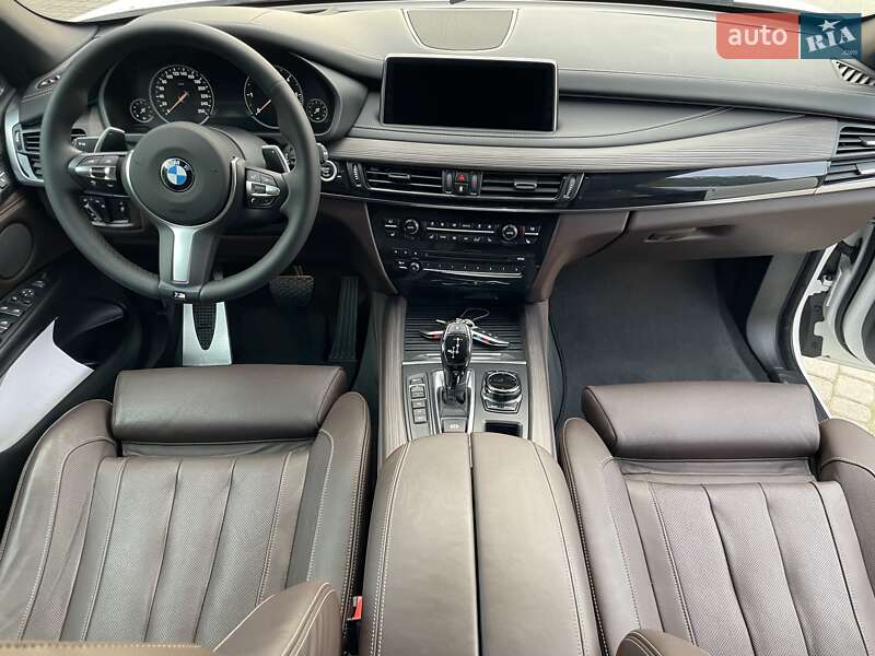 Позашляховик / Кросовер BMW X5 2017 в Чернівцях