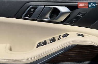Внедорожник / Кроссовер BMW X5 2020 в 