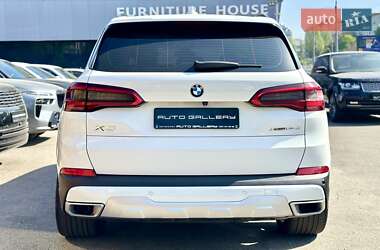 Внедорожник / Кроссовер BMW X5 2019 в 