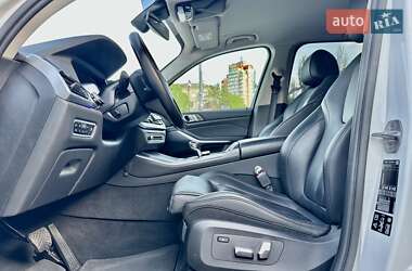 Внедорожник / Кроссовер BMW X5 2019 в 